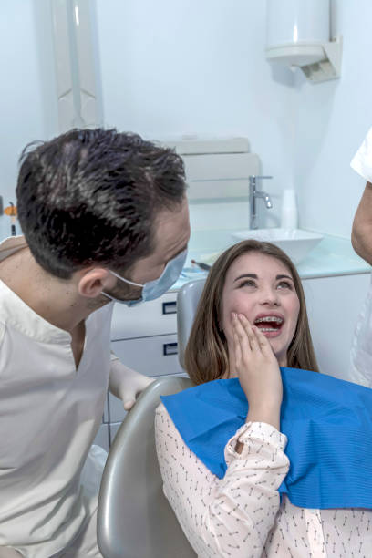 Best Orthodontic Emergency Dentist in Wyong, MI